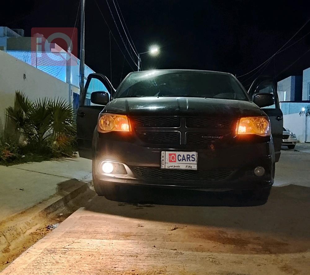 دودج جراند كارافان